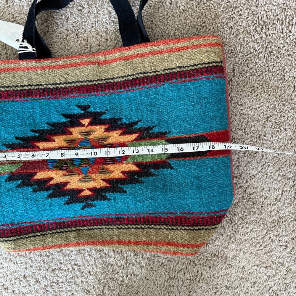 Camel Threads Tote - Picture 4 of 7